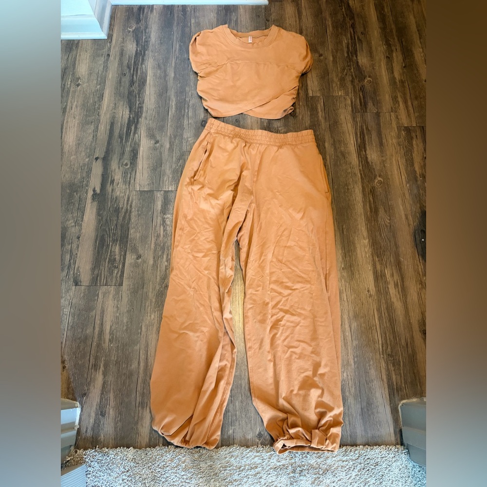 Free People Movement Hot Shot Crossover Set Medium Camel Color